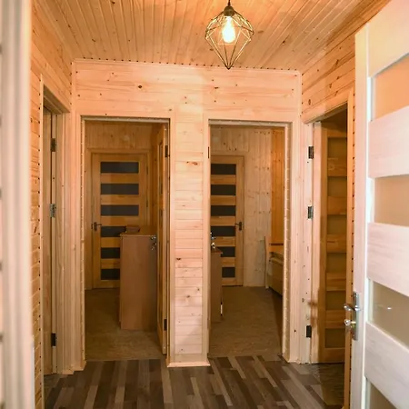 гостинний двір євгенія Zajazd Mizhhirya (Transcarpathia)