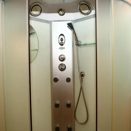 Zajazd гостинний двір євгенія Mizhhirya (Transcarpathia)