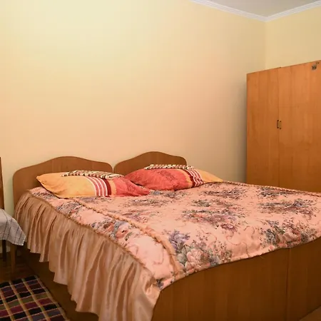 гостинний двір євгенія * Mizhhirya (Transcarpathia)